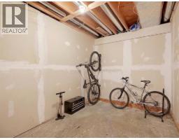 2714 74 Avenue SE - photo 15