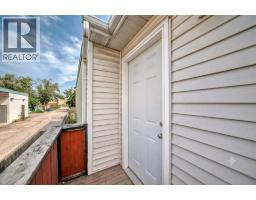 2714 74 Avenue SE - photo 3