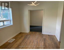 Sitting room - 33 Royal York Road, Toronto, ON M8V2T3 Photo 6