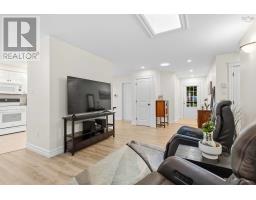 3pc Ensuite bath - 192 Winburn Avenue, Bridgewater, NS B4V9A4 Photo 7