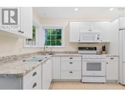 192 Winburn Avenue, Bridgewater, NS B4V9A4 Photo 11