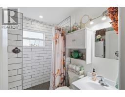 213 Pennywell Road thumbnail 12