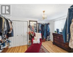 213 Pennywell Road thumbnail 18