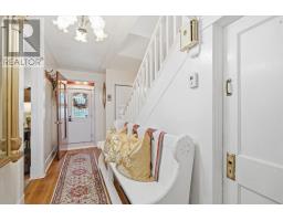 213 Pennywell Road thumbnail 4