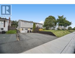 44 Canada Drive thumbnail 2