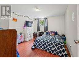 44 Canada Drive thumbnail 22