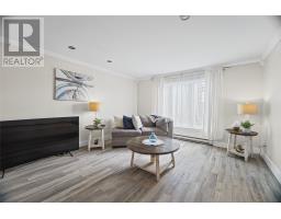 44 Canada Drive thumbnail 4