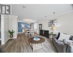 44 Canada Drive thumbnail 5