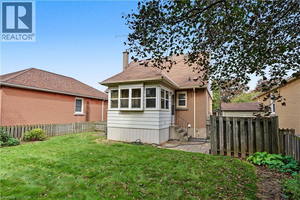 794 BRUCEDALE Avenue E - Image 31