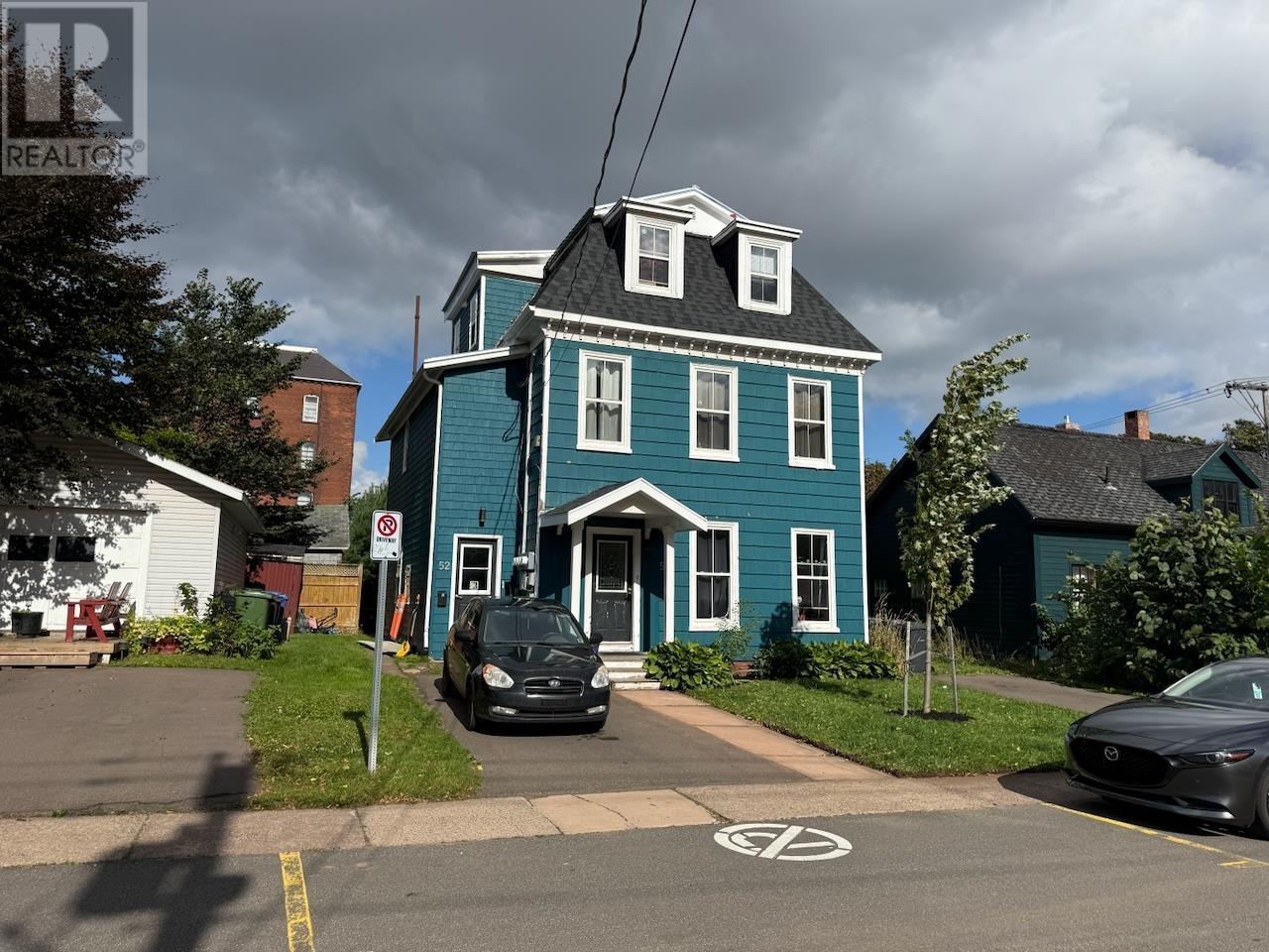 48-52 HILLSBOROUGH Street