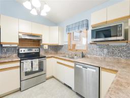 22 Palms Boulevard, Winnipeg, MB R2R1C3 Photo 13