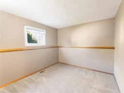 22 Palms Boulevard, Winnipeg, MB R2R1C3 Photo 28