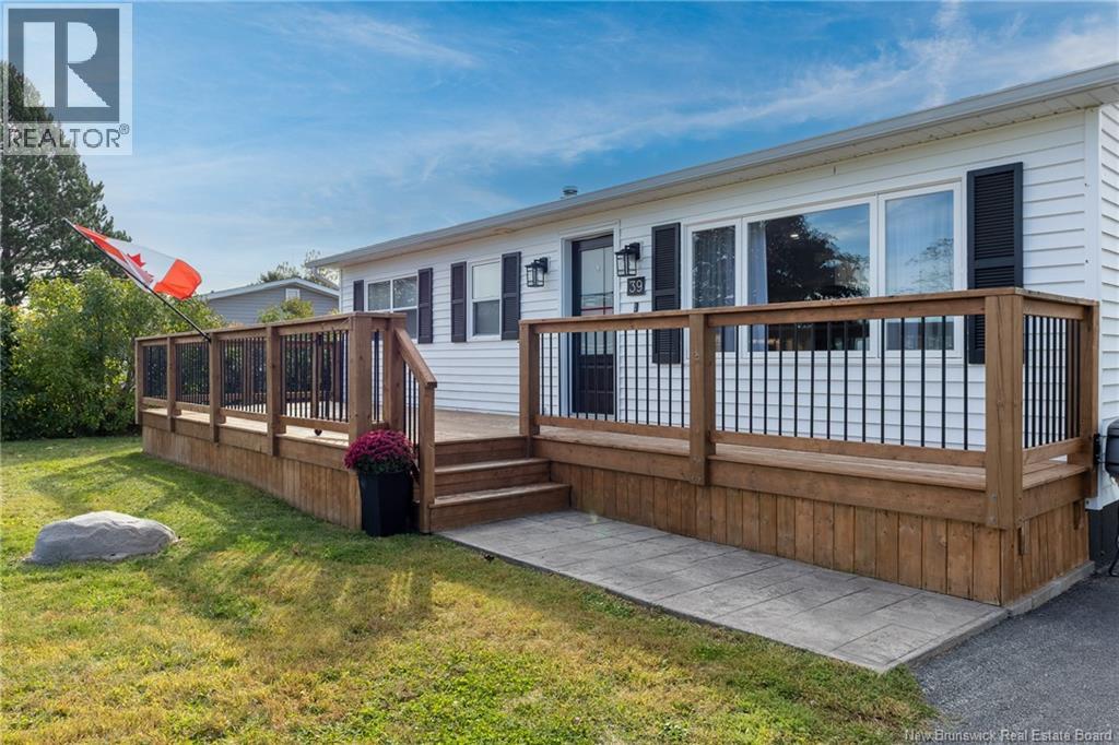 39 Thompson Drive - 2