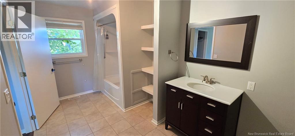 209 Dickson Boulevard - 15