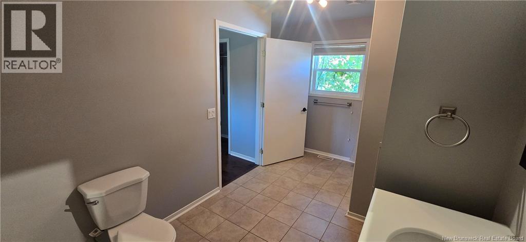 209 Dickson Boulevard - 16