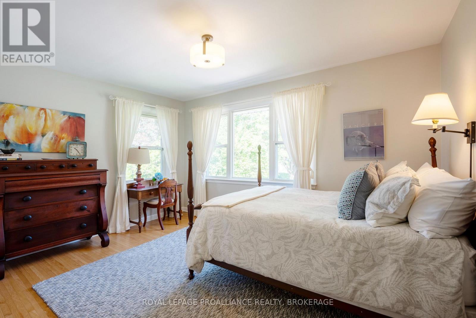 302 ARROWHEAD PLACE - Image 15