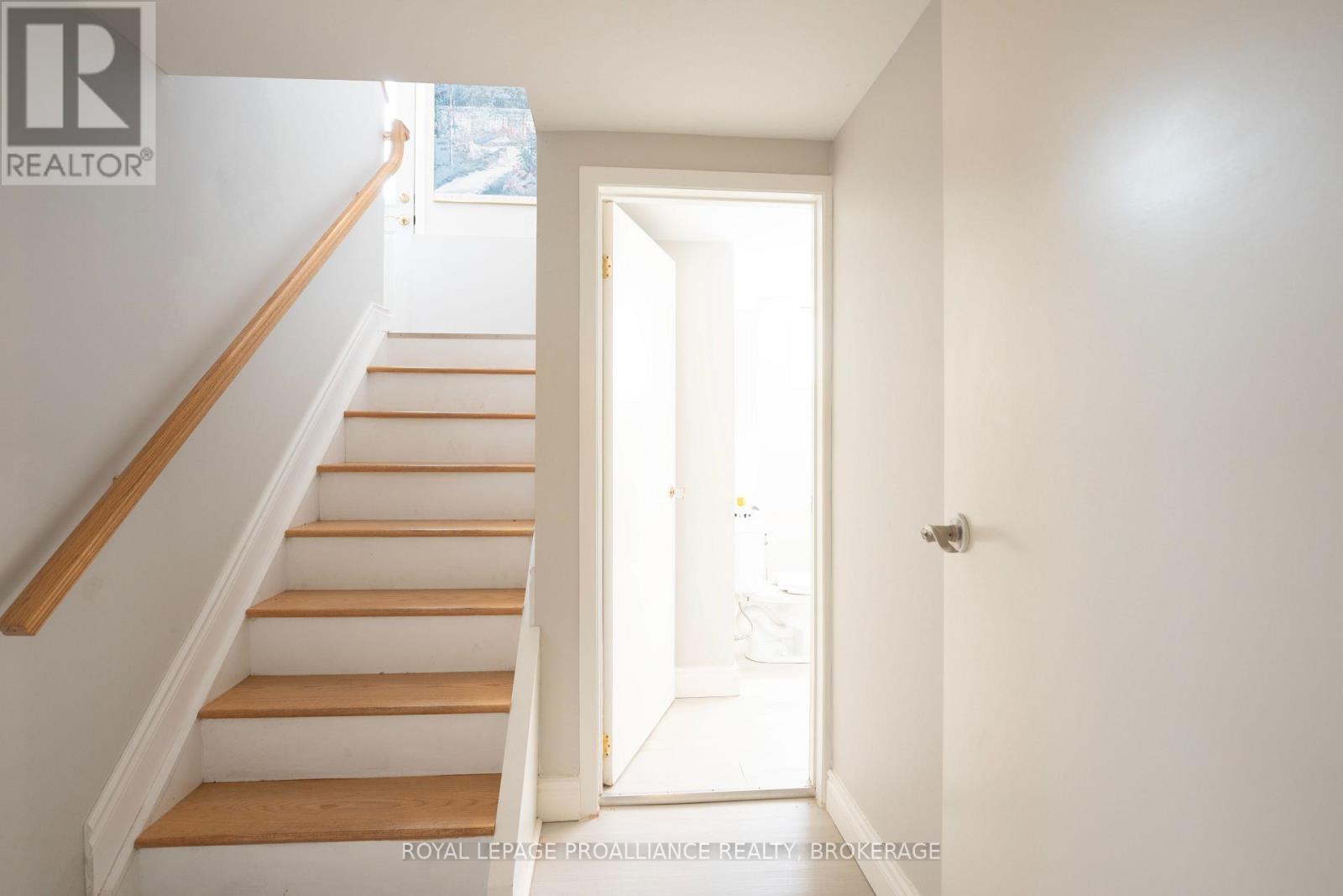 302 ARROWHEAD PLACE - Image 19