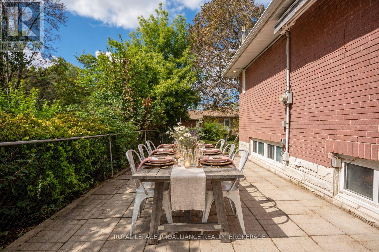302 ARROWHEAD PLACE - Image 30