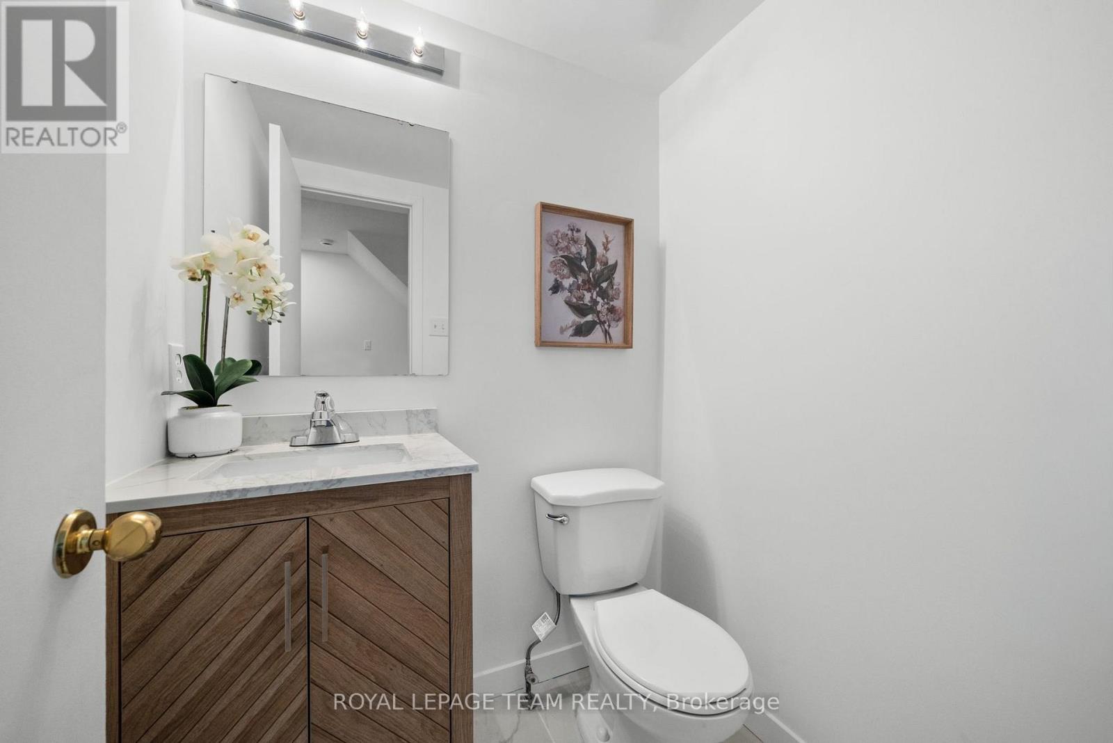 2 Bed, 2 Bath House for Sale in Ottawa – B – 5744 ANDRASI CRESCENT, Ottawa – MLS# X13817454 - Image 14