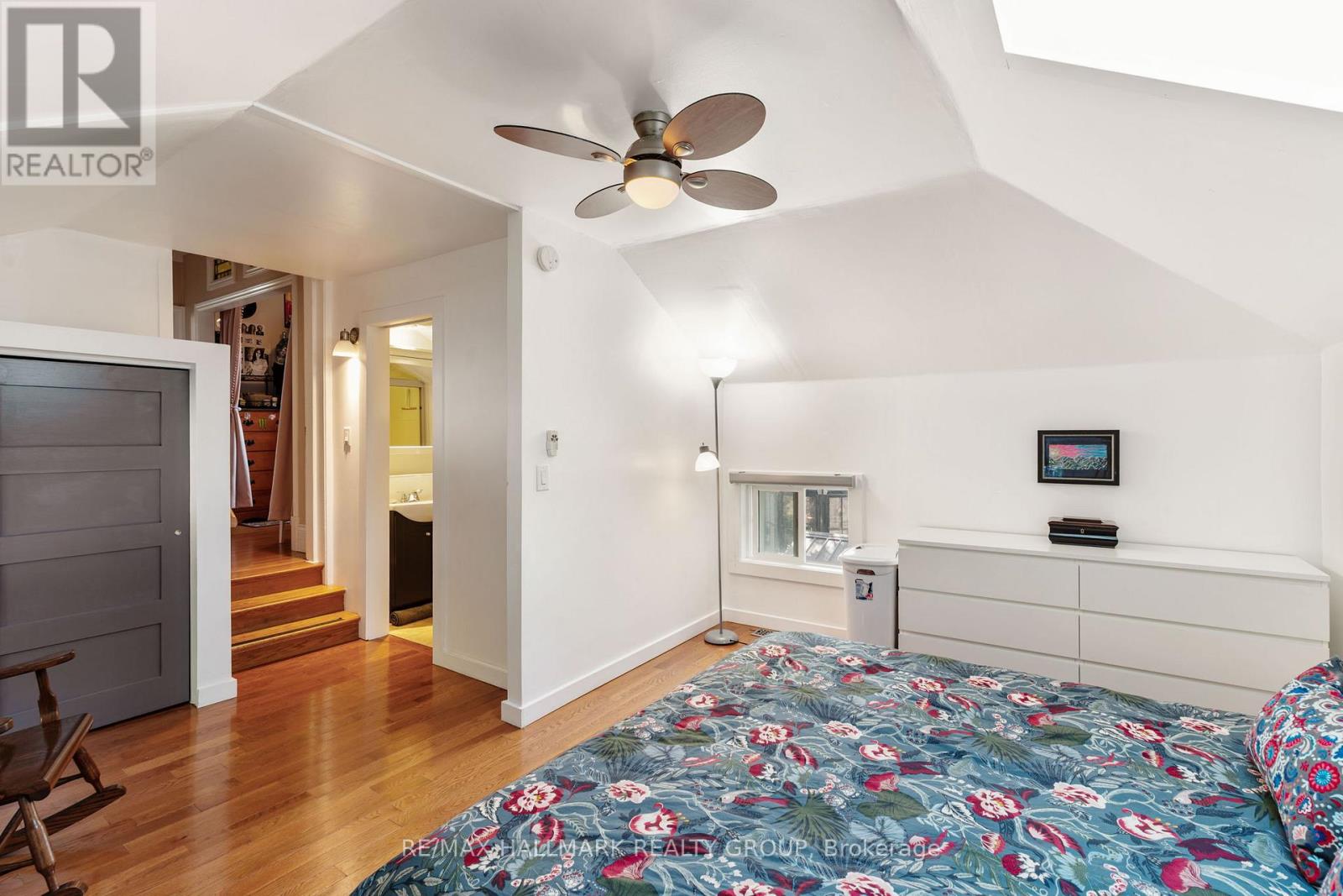 404 HENRY STREET W - Image 32