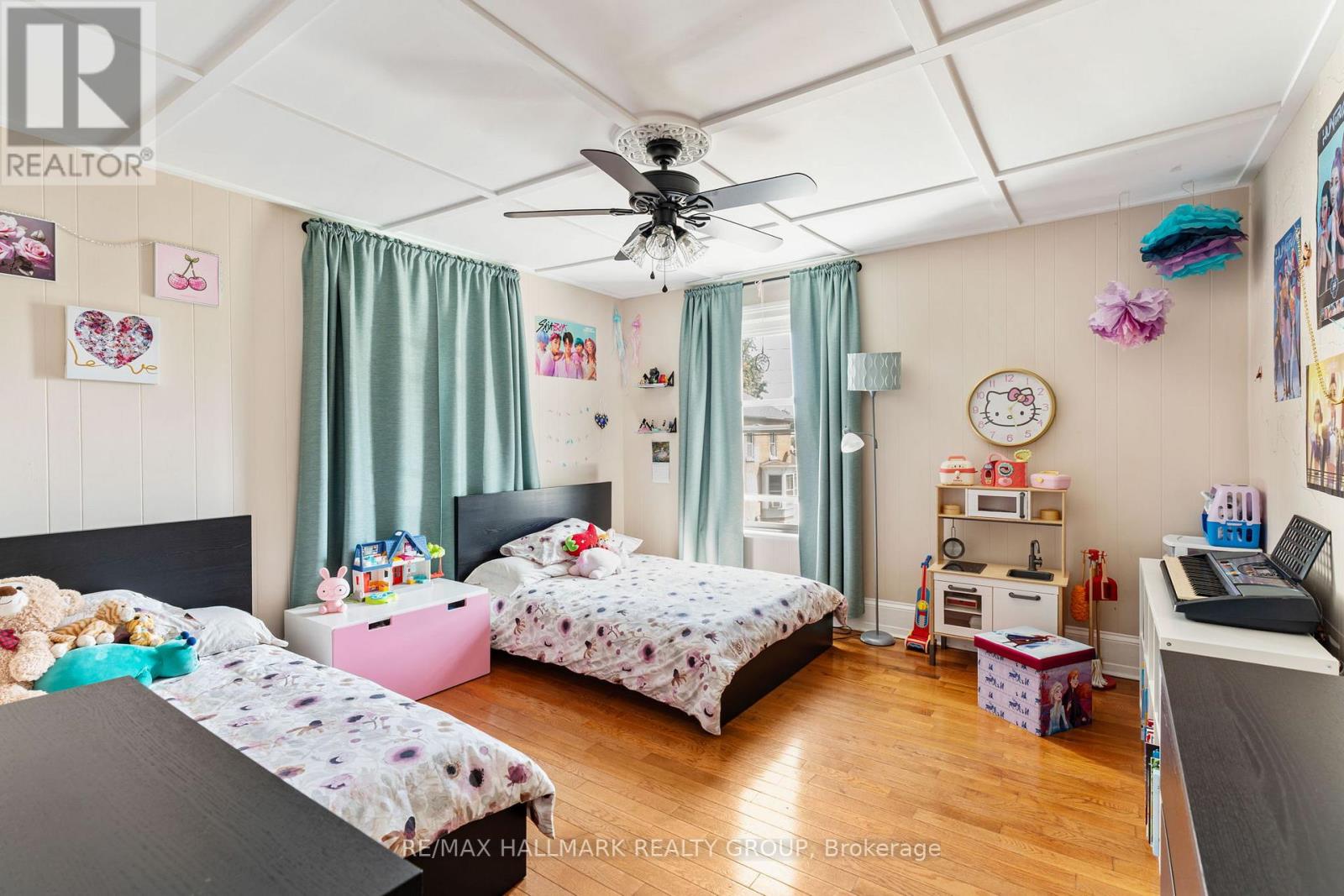 404 HENRY STREET W - Image 35