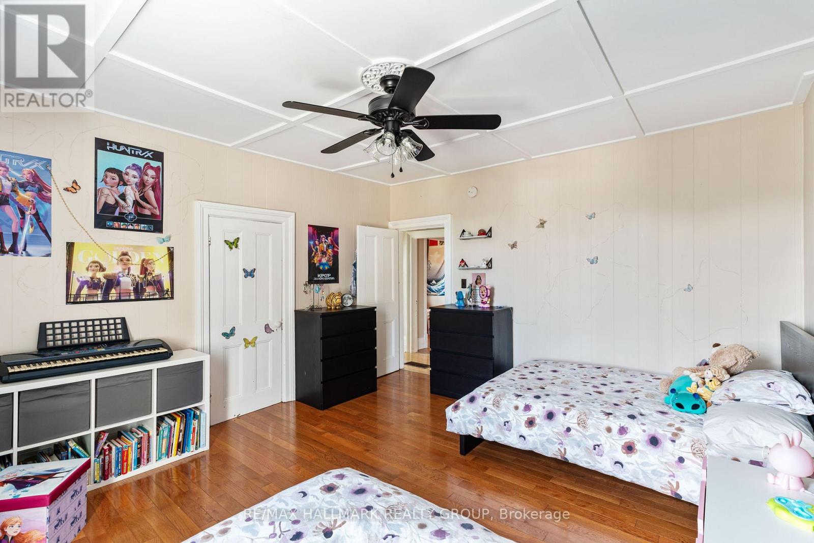 404 HENRY STREET W - Image 37