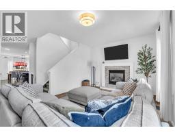 Living room - 123 Elgin Meadows Way Se, Calgary, AB T2Z0G2 Photo 6