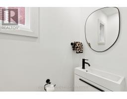 32 Crang Avenue, Toronto, ON M6E2Z9 Photo 15