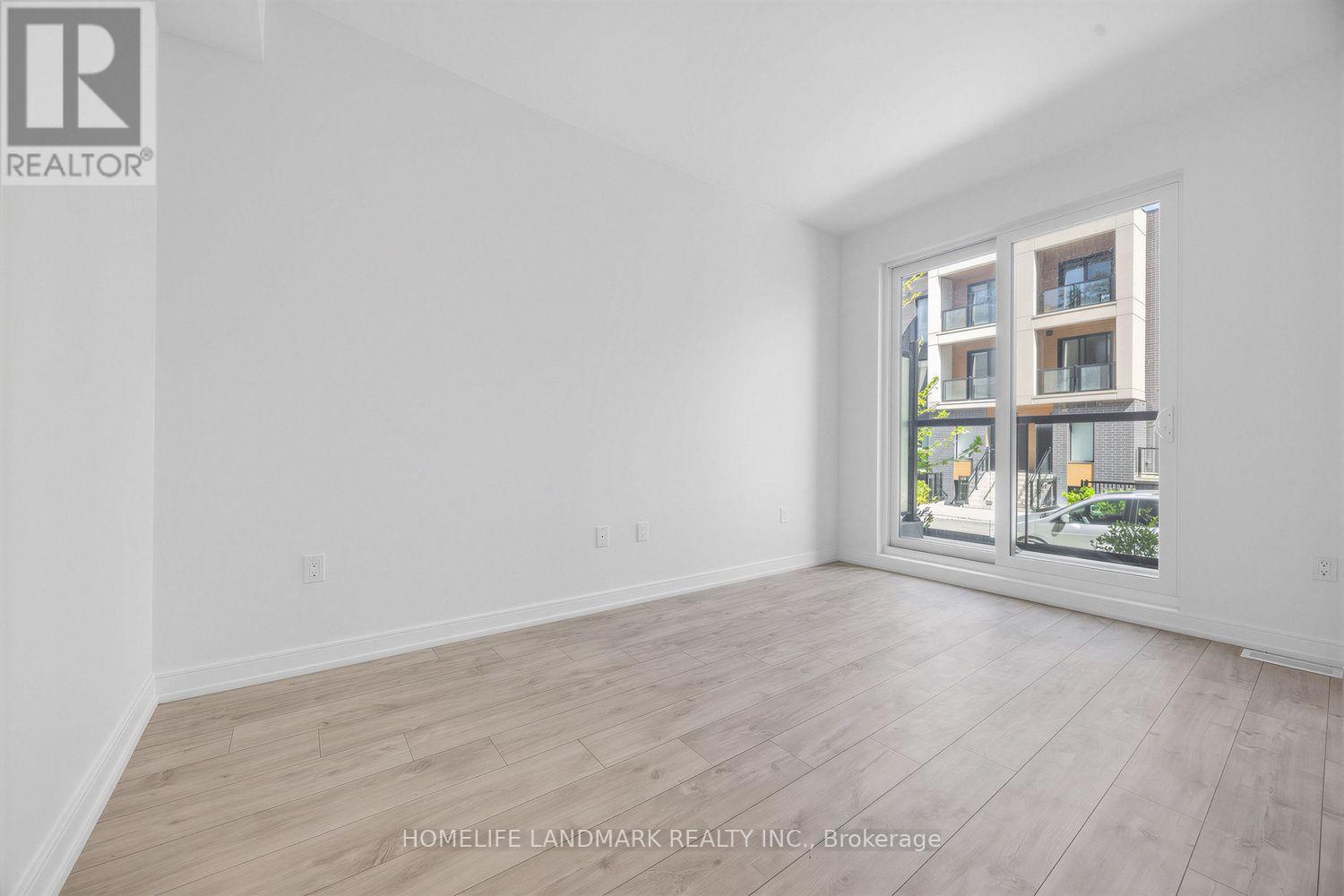 #5 172 CLONMORE DRIVE - 19