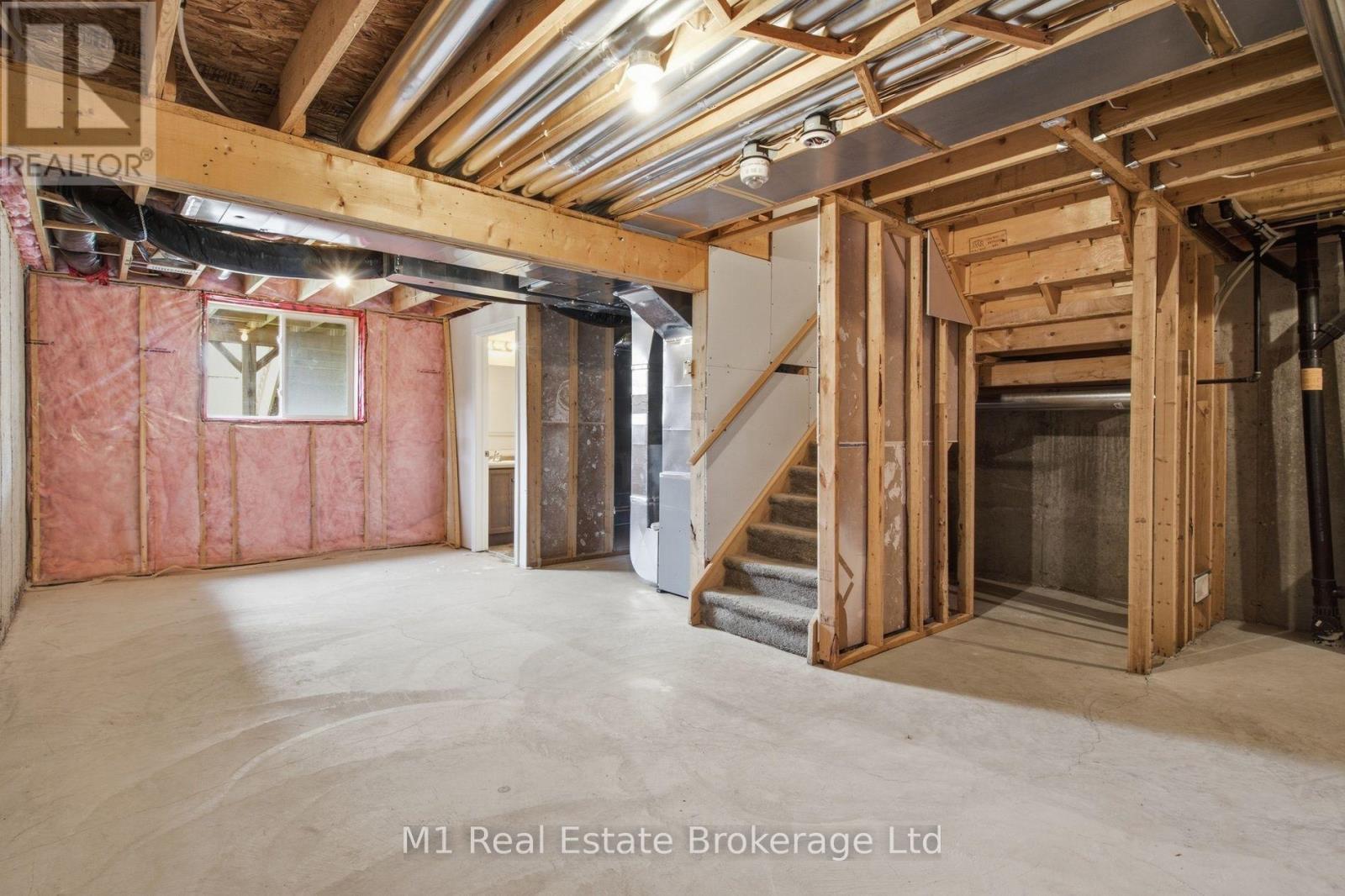 9 MARSHALL DRIVE - 32