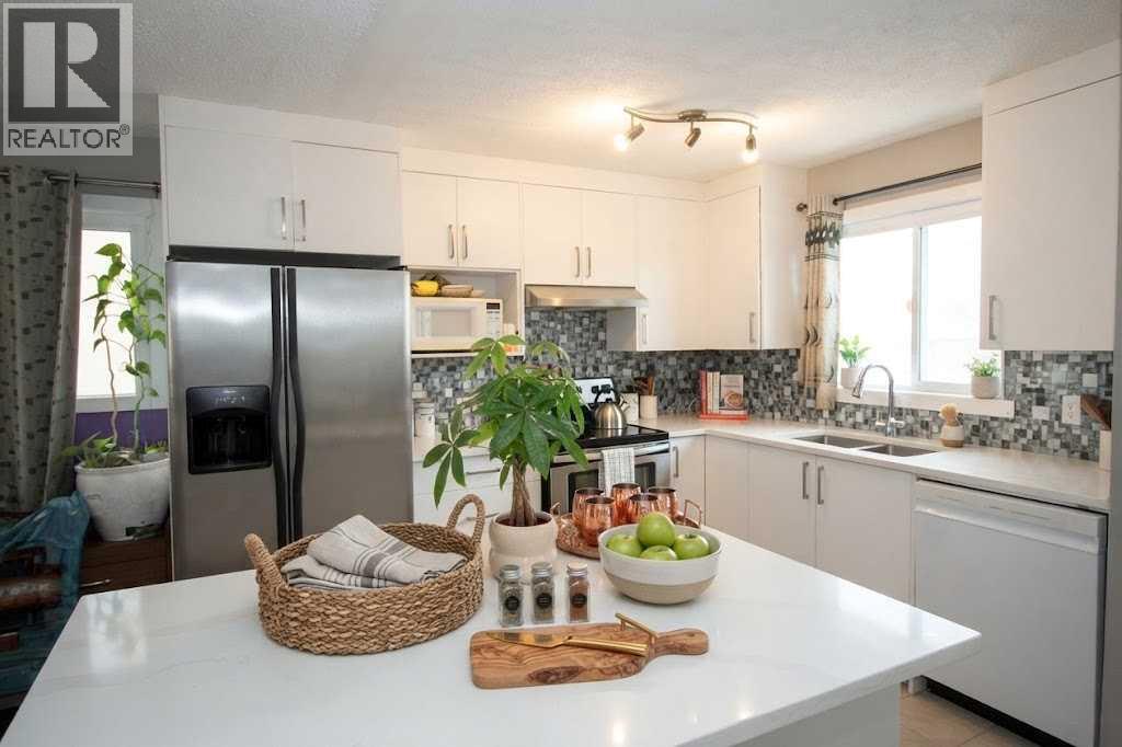 379 Falmere Road NE - photo 4