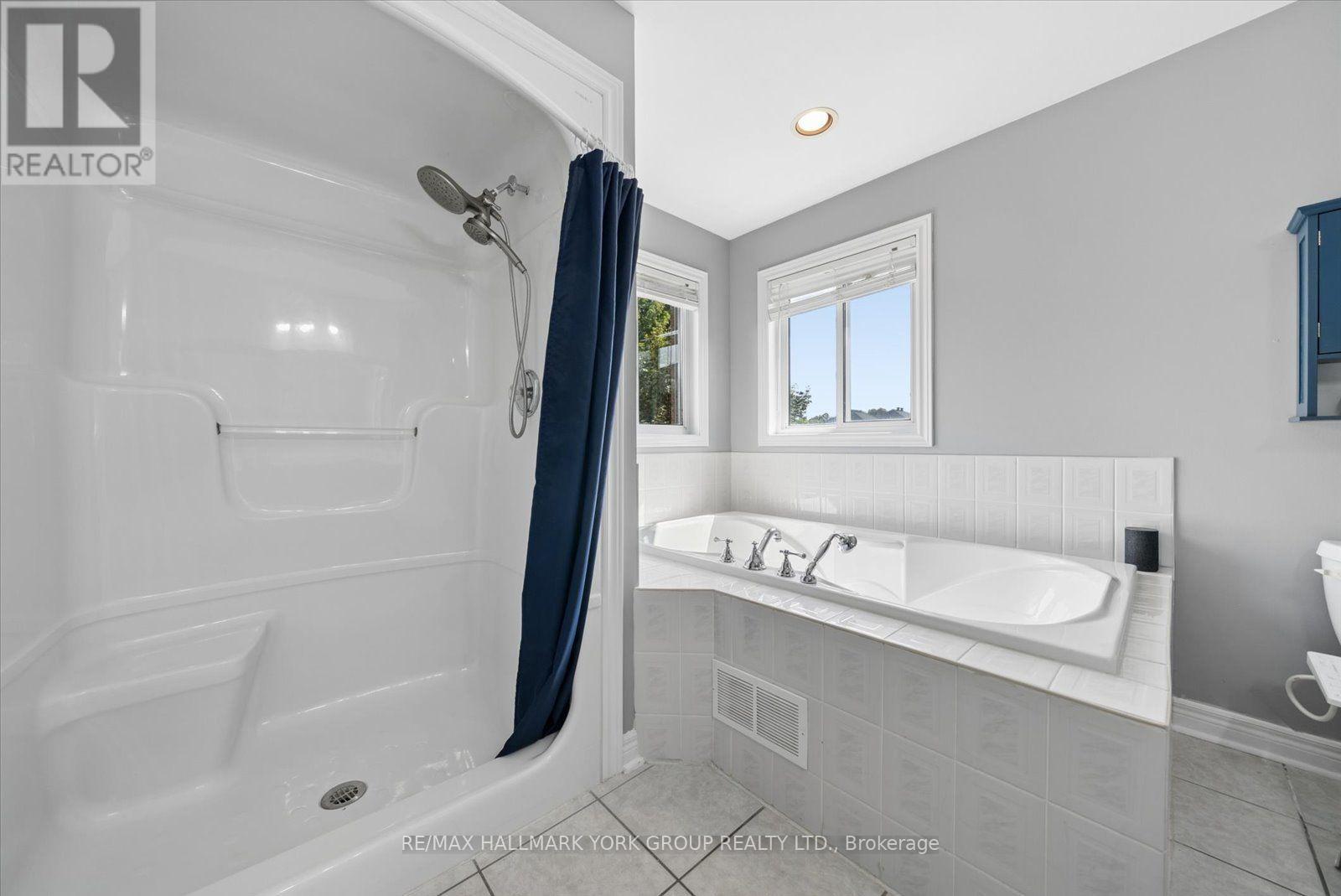 70 BAMBI CRESCENT - Image 25
