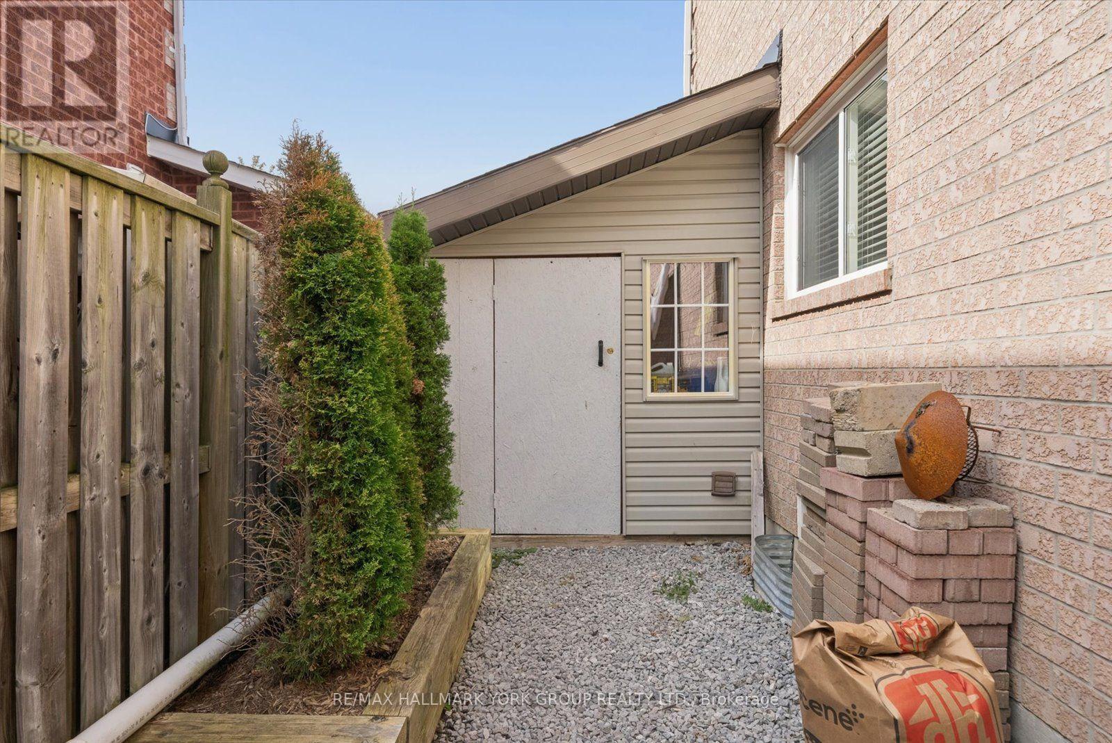 70 BAMBI CRESCENT - Image 33