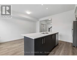 29 Lyall Stokes Circle, East Gwillimbury, ON L0G1M0 Photo 13