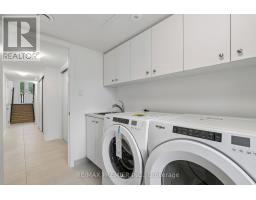 29 Lyall Stokes Circle, East Gwillimbury, ON L0G1M0 Photo 19