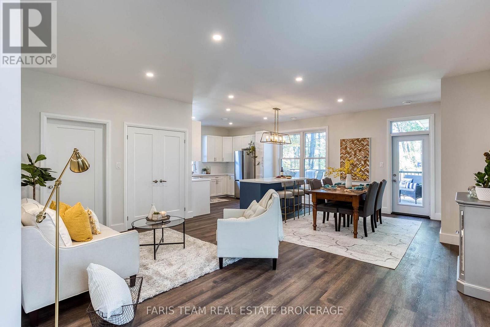 303 Anne Street North, Barrie (Sunnidale), Ontario, L4N5M7, Barrie (Sunnidale), Ontario — photo 5 of 5