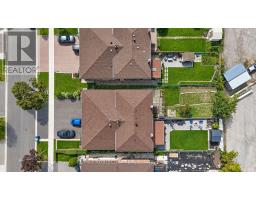 81 Blossom Crescent, Toronto, ON M3N2B1 Photo 34