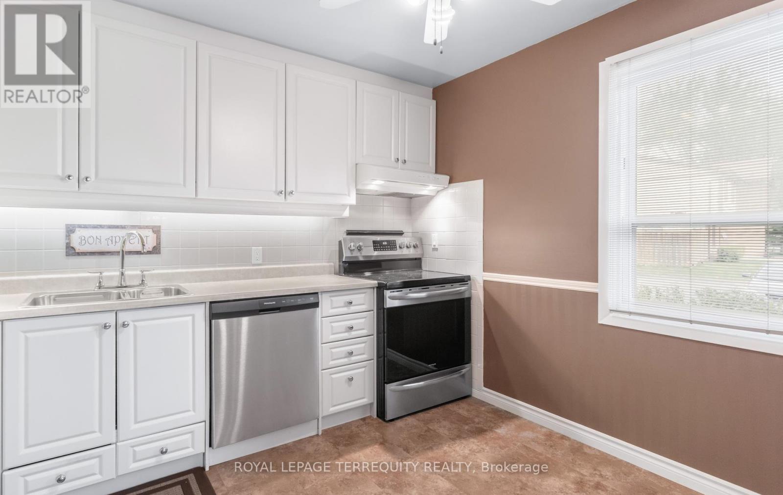 #1 6650 FALCONER DRIVE - 16