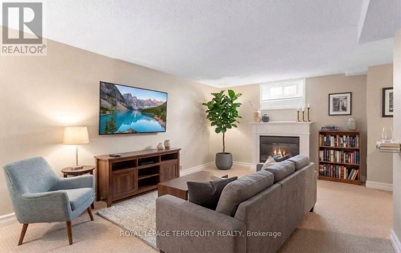 1- 6650 Falconer Drive, Mississauga, ON photo 36