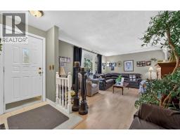 Foyer - 199 Diltz Road, Dunnville, ON N1A2W2 Photo 8