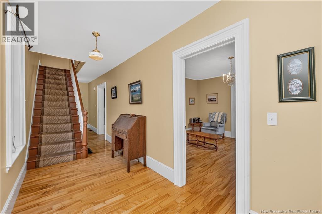 24 Mill St - 6