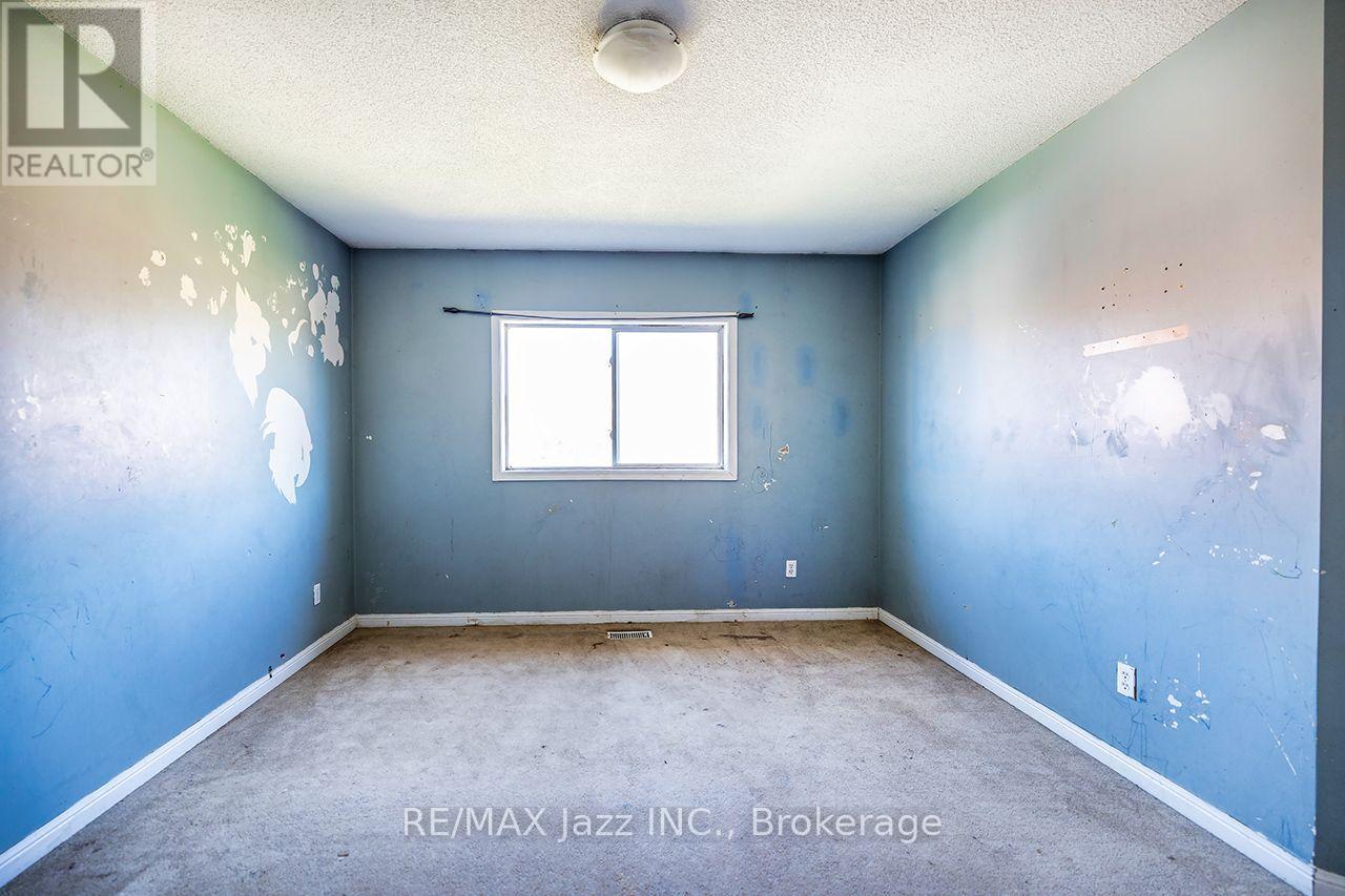 32 DENT STREET - Image 15