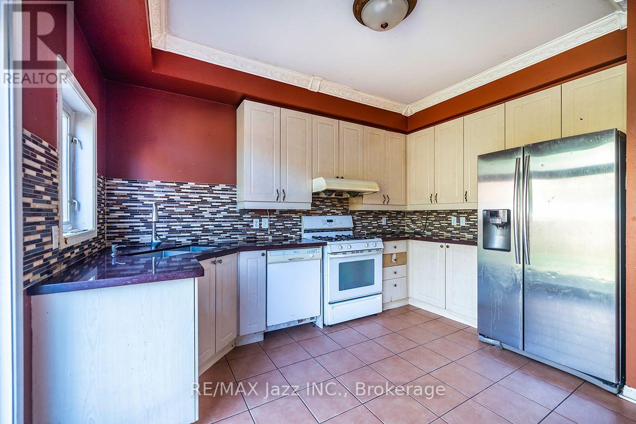32 DENT STREET - Image 11