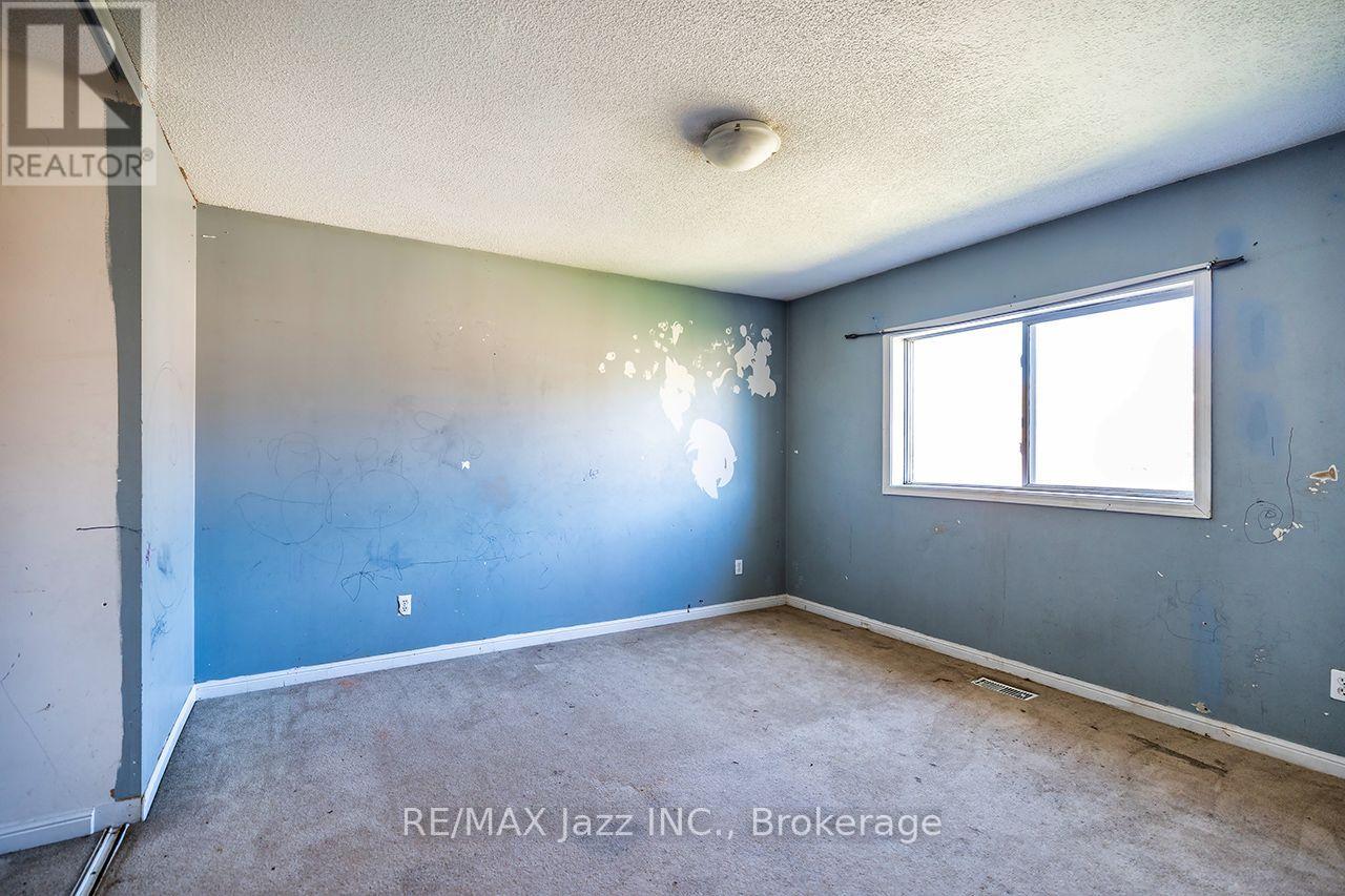 32 DENT STREET - Image 14