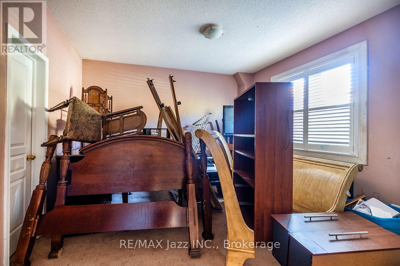 32 DENT STREET - Image 9