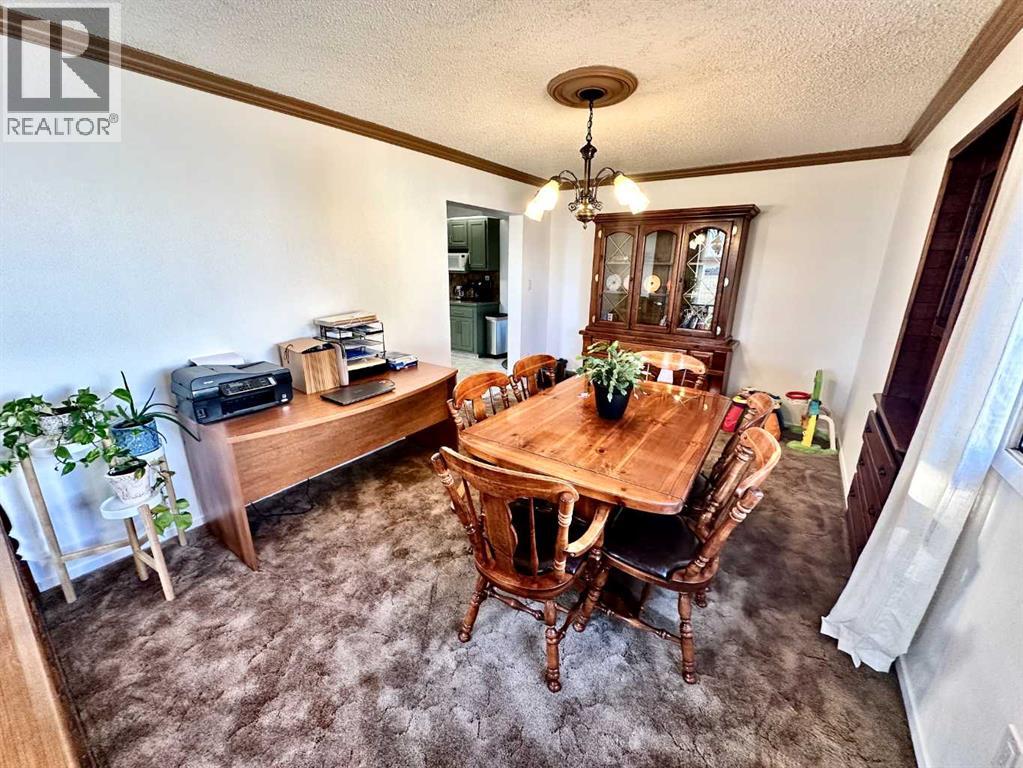 460 16 Street - Image 18