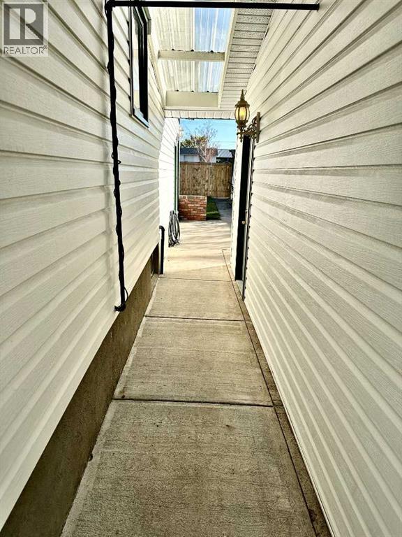 460 16 Street - 32