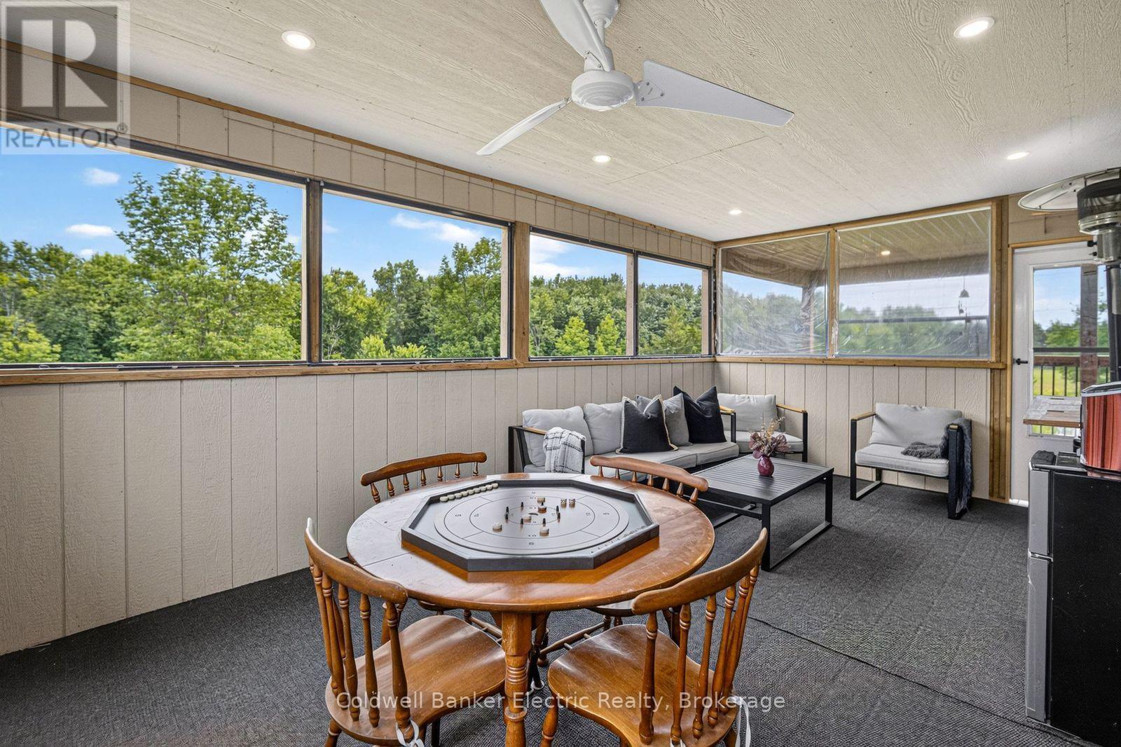 548 TIFFEN ROAD - Image 22