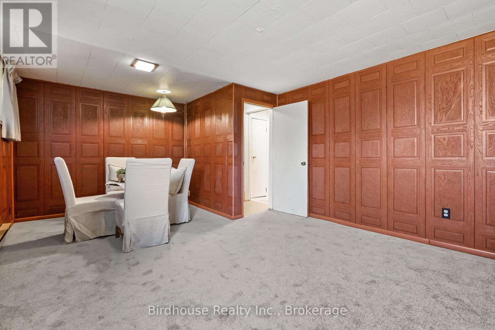 168 ADELAIDE STREET N - Image 32