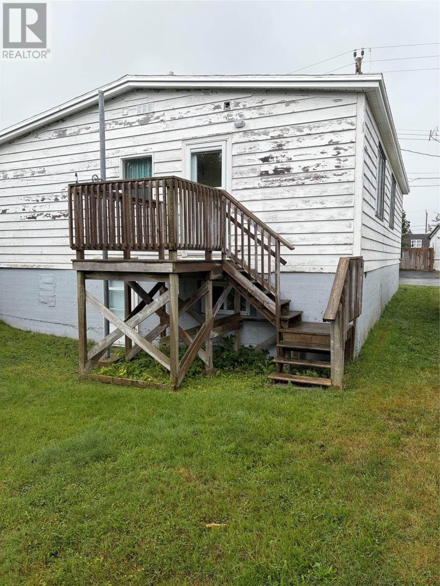 26 Mount Pleasant Avenue, St. John's, Newfoundland & Labrador, A1C5G7, St. John's, Newfoundland & Labrador — photo 4 of 5
